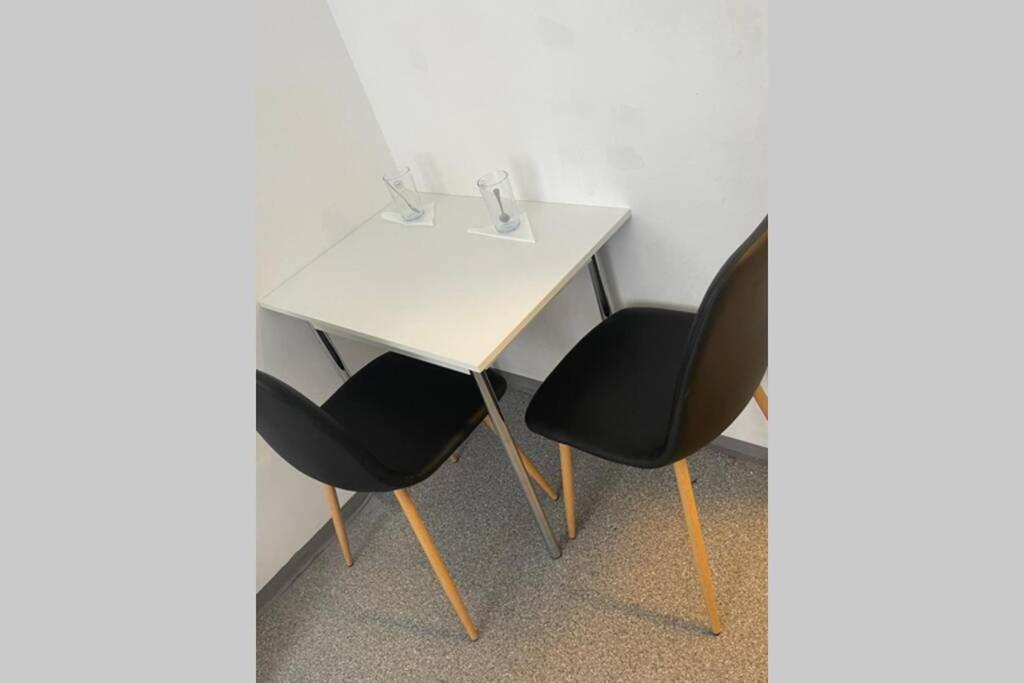 Private Room Near Vienna City Center 1 Экстерьер фото